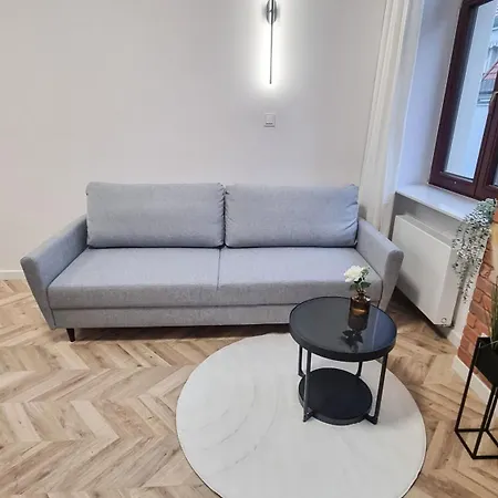 Eleven - Piekary Stary Browar Old Town ポズナン