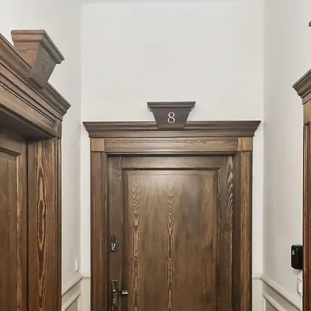 Eleven - Piekary Stary Browar Old Town ポズナン