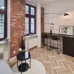 Eleven - Piekary Stary Browar Old Town Apartment