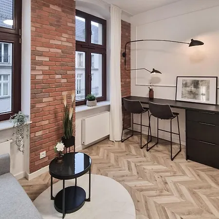 Eleven - Piekary Stary Browar Old Town Apartman